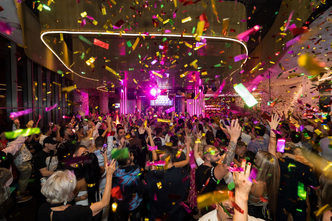 GC NYE Atrium Bar.jpg